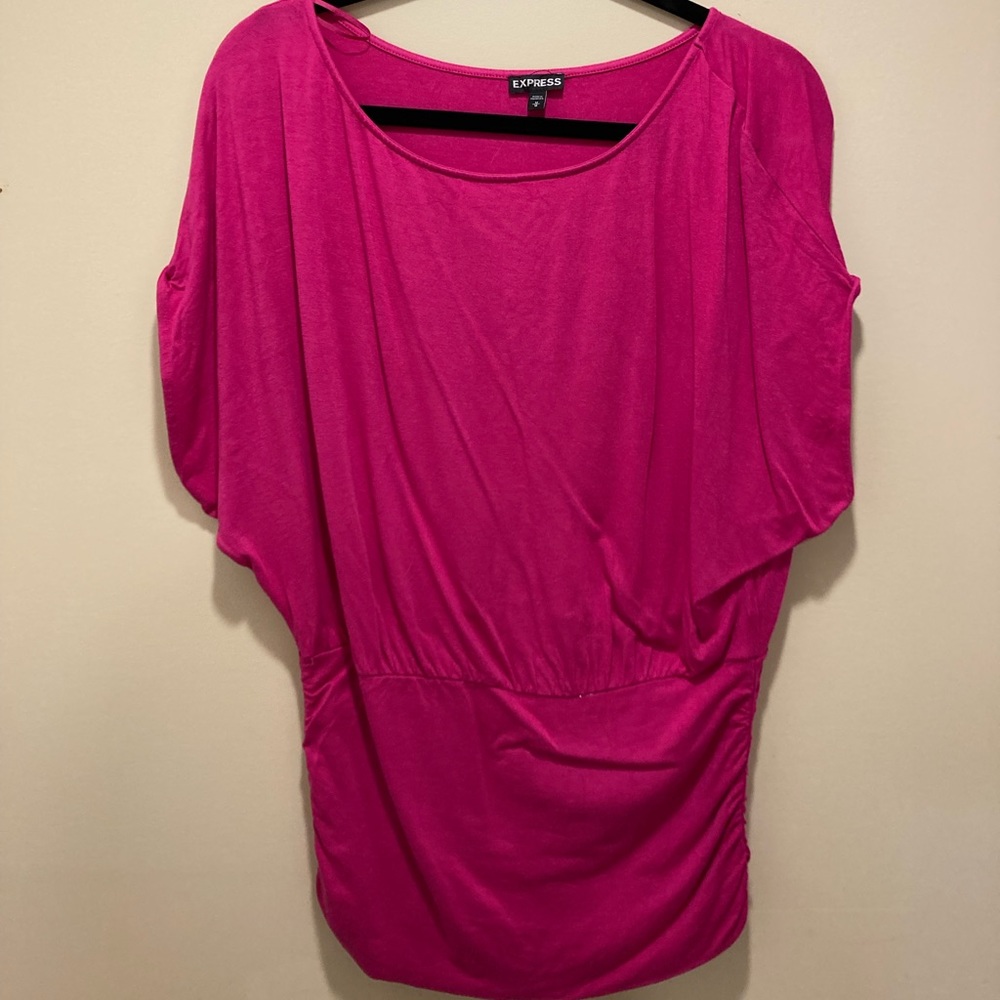 Express shirt size M